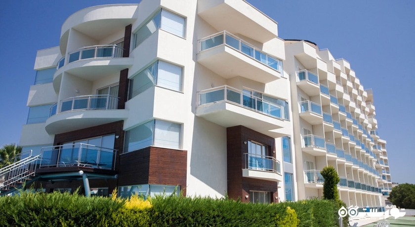 نمای کلی ساختمان هتل